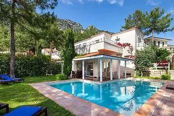 Apartament Holidays *